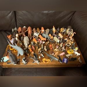 animal figurines lot